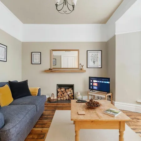 Sunnybank Holiday home *